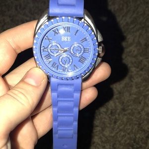 BKE purple watch